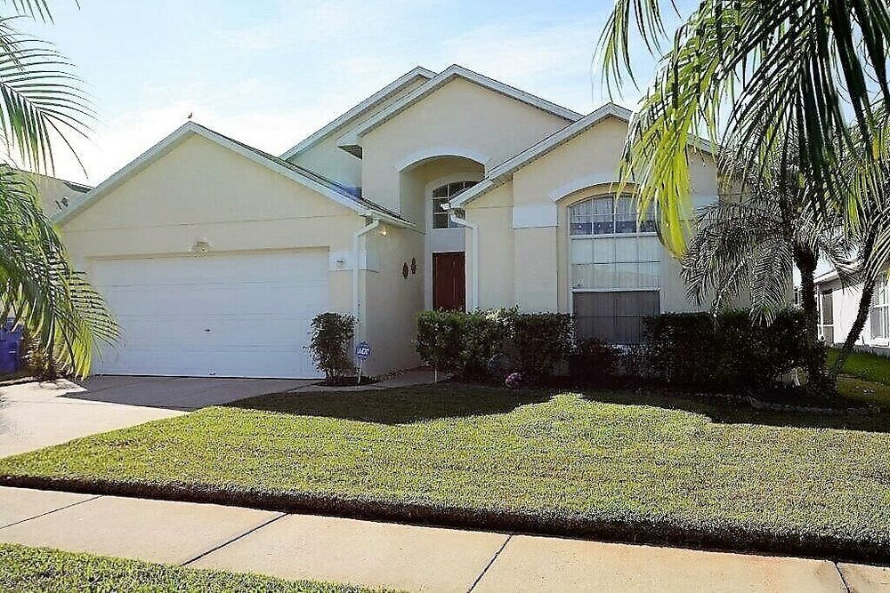 Фото 663 4-bedroom Pool Home, Eagle Pointe Kissimmee