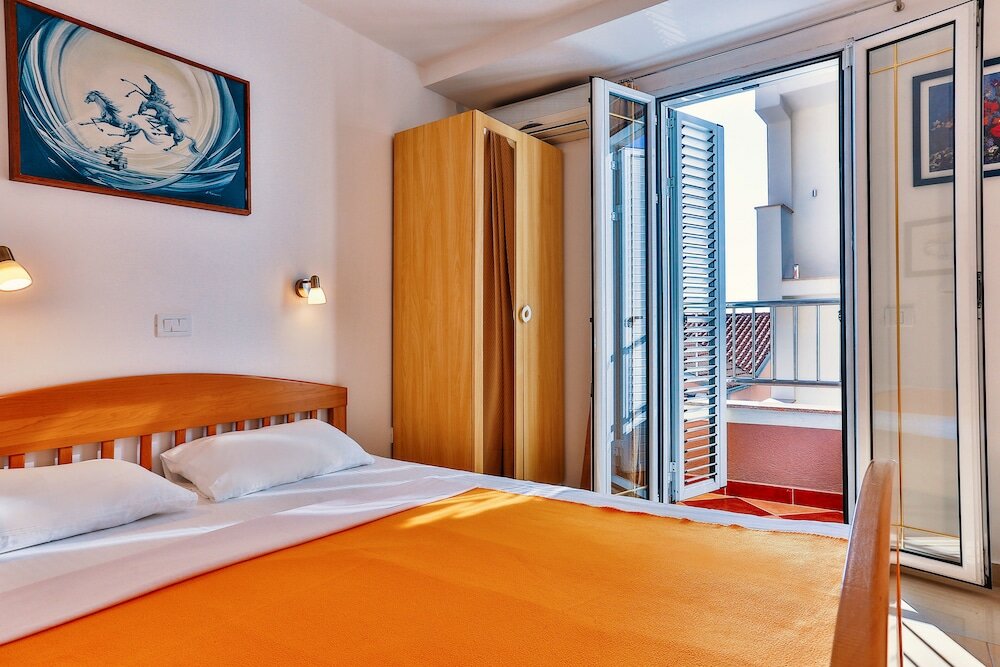 Фото Apartmani Luka - Vila Brzulović