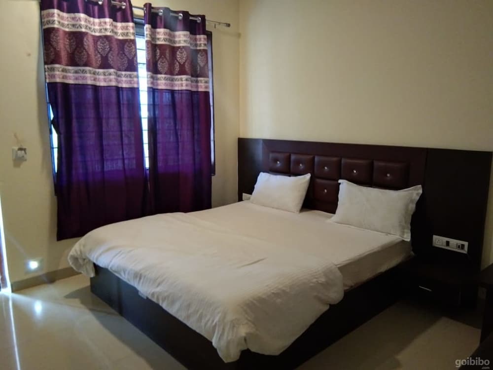 Фото Hotel Mandavgarh Residency