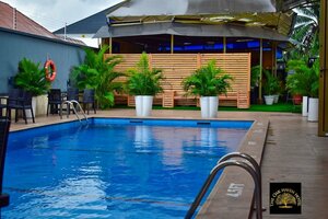 Гостиница Oak Haven Hotel and Suites