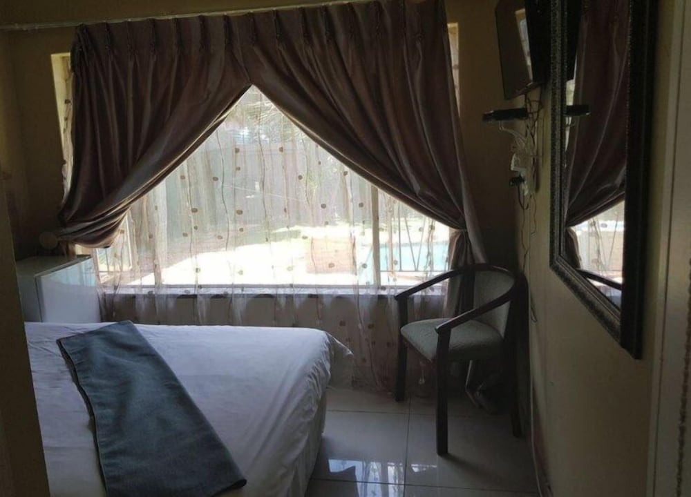 Фото отеля 5