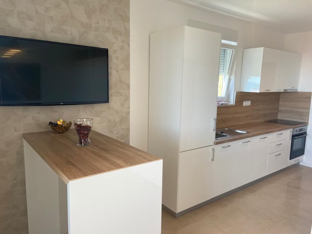 Фото Sunset Apartments