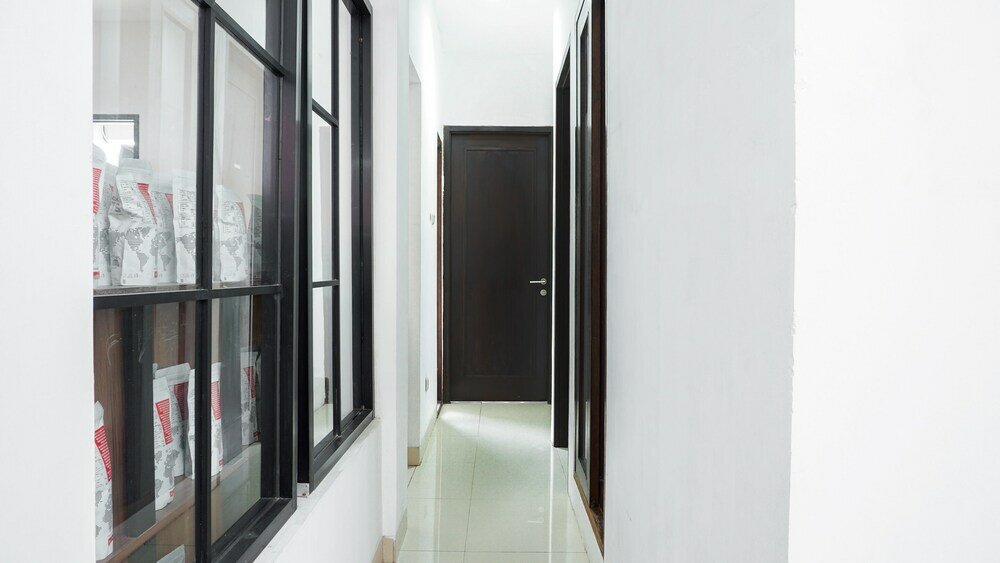 Фото Oyo 2609 Black Dots