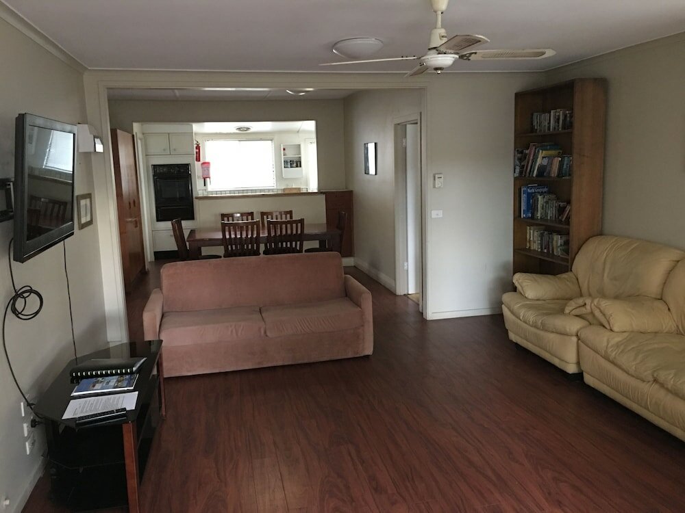 Фото Kickback Cottages