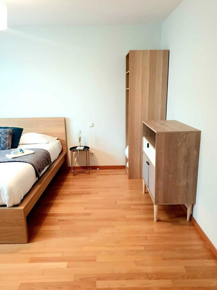 Фото Large Flat In The Heart Of The City Center - Parking