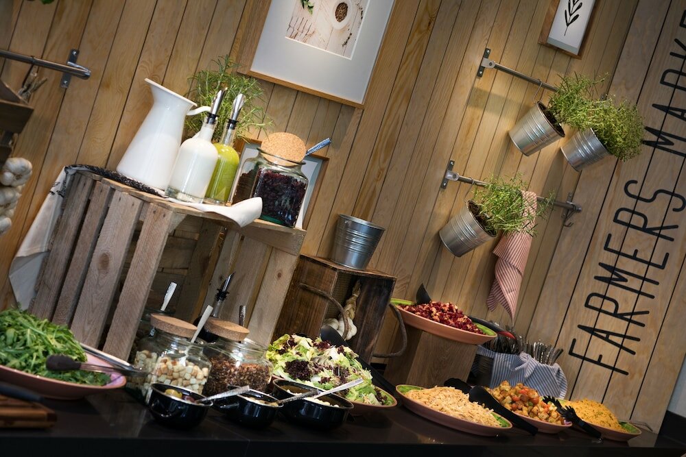 Фото Renaissance Zurich Tower Hotel