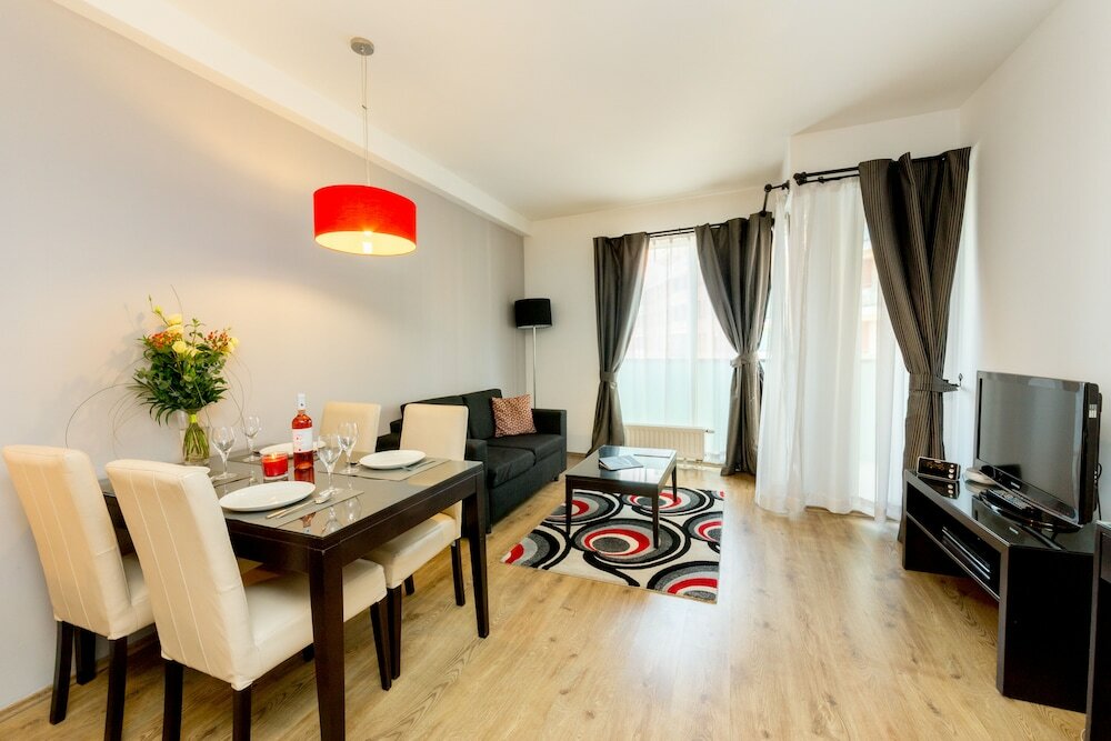 Фото Escala Hotel & Suites