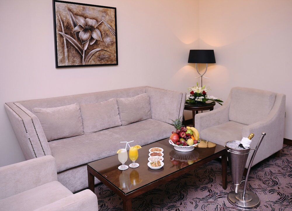 Фото Al Hamra Palace by Warwick