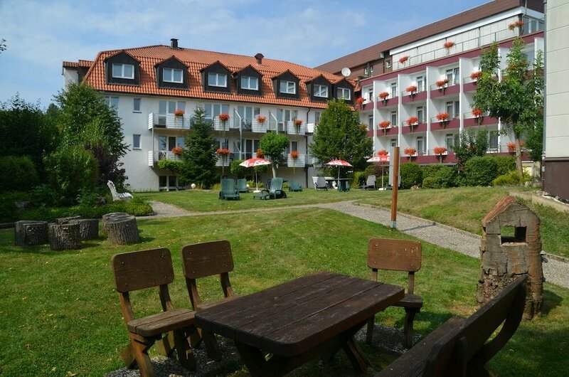 Гостиница Kneipp-Bund-Hotel Heikenberg в Баде-Лаутерберге