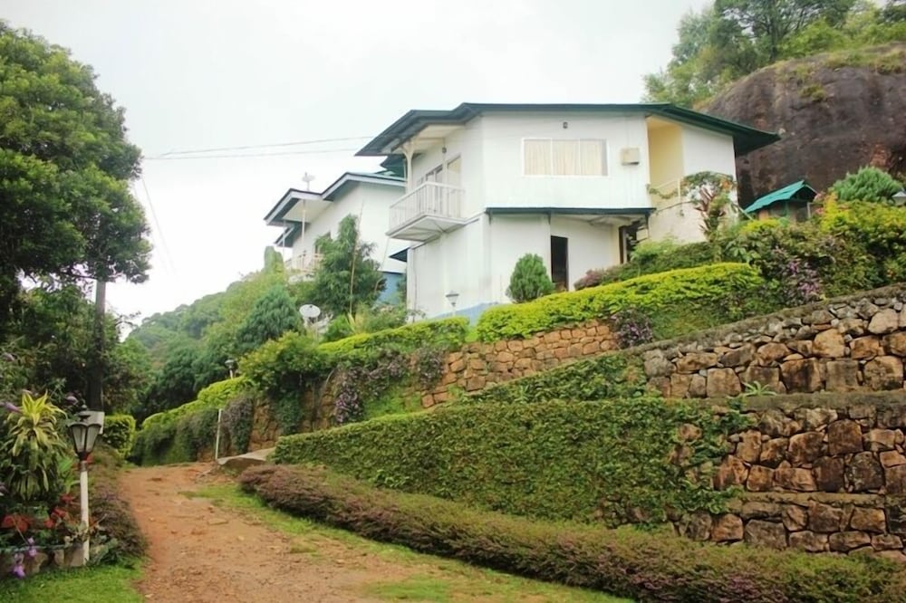 Фото Deshadan Mountain Resort