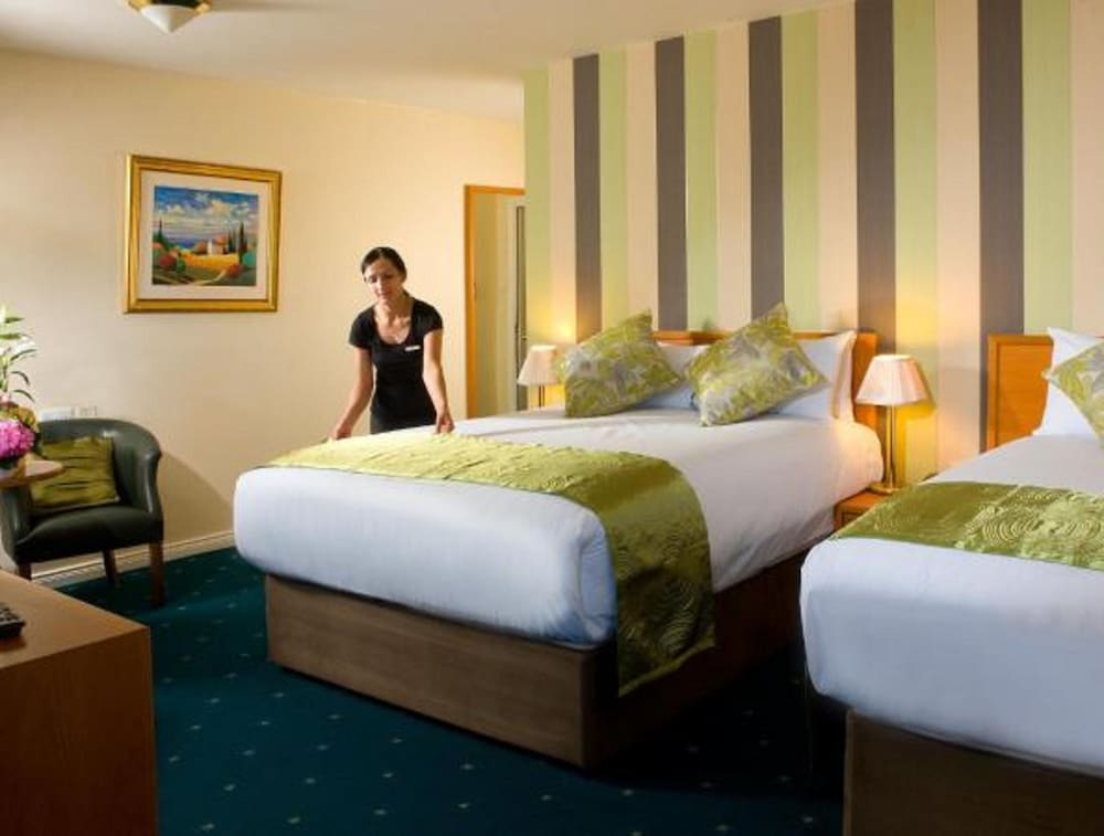 Фото Creggan Court Hotel