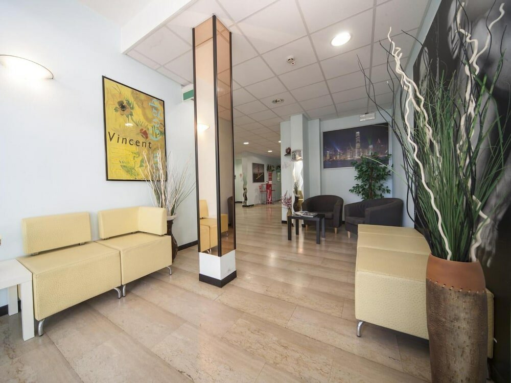 Фото Hotel Colombo