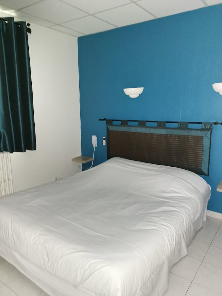 Фото Le Carry Hôtel