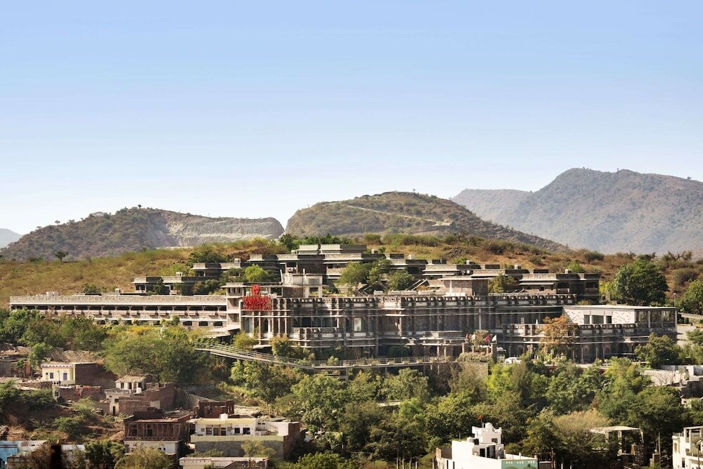 Фото Ramada by Wyndham Udaipur Resort and SPA