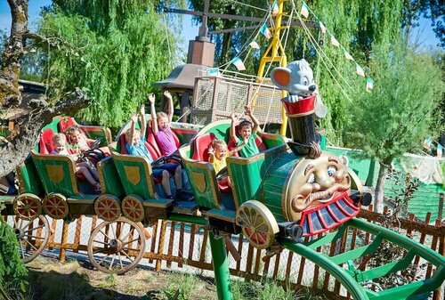 Гостиница Europa-Park Freizeitpark & Erlebnis-Resort, Hotel Bell Rock в Русте