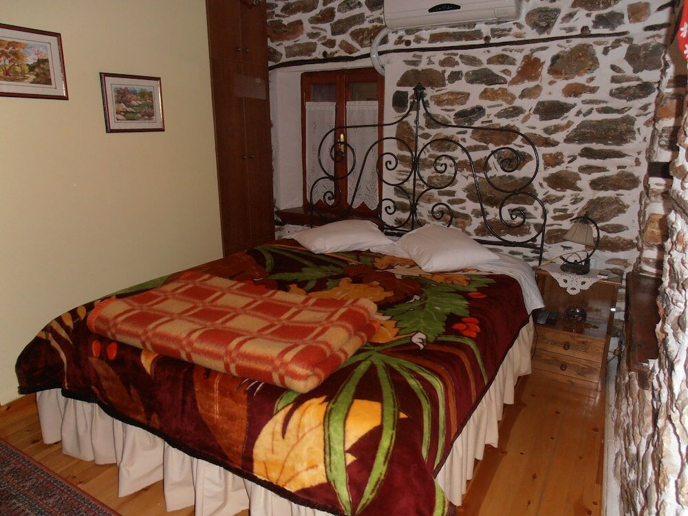 Фото Mansion Terpou