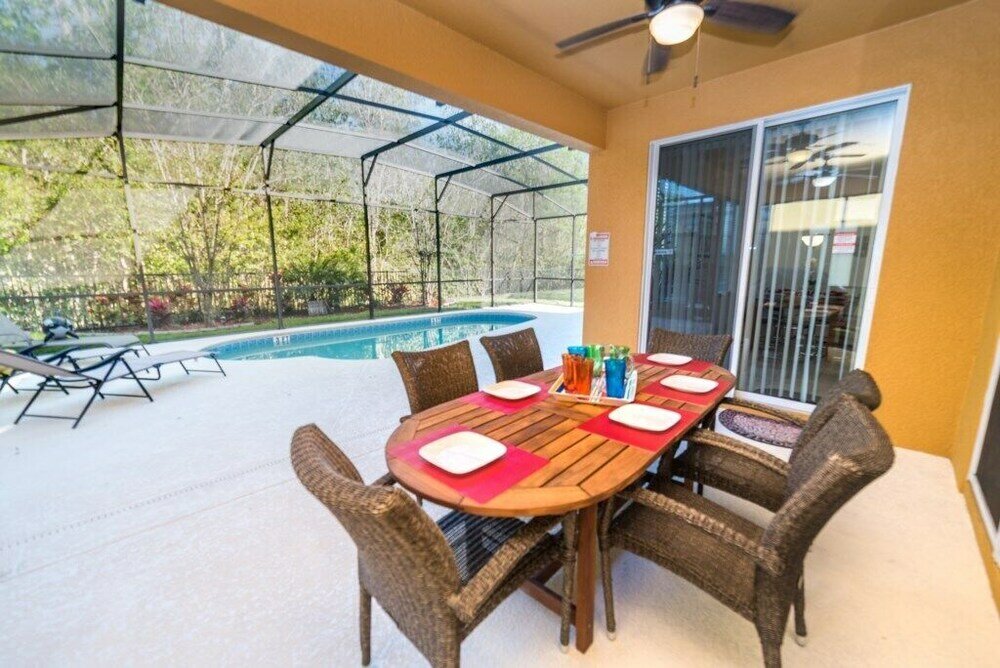 Фото 241 Las Fuentes Drive 6 Bedroom Home