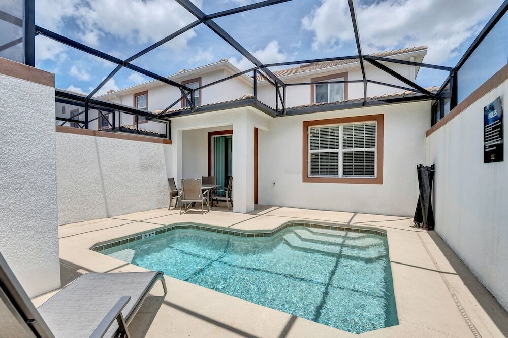 Фото Pool Townhome 5mi to Disney Free Waterpark!