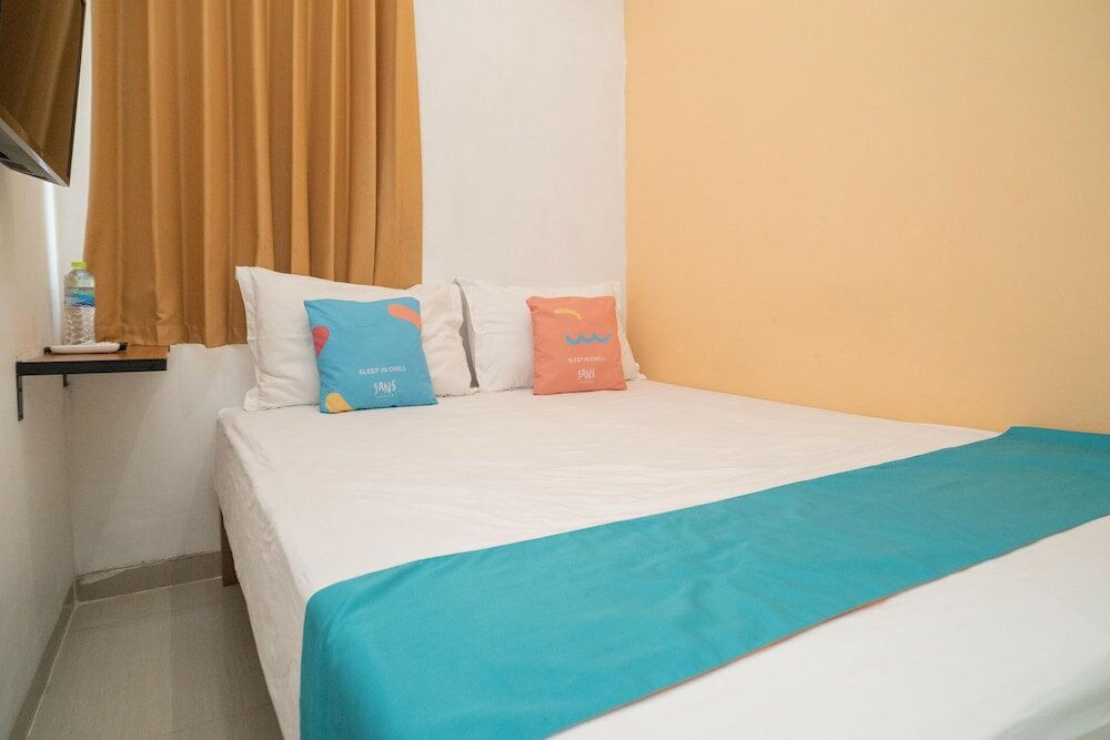 Фото Sans Hotel Kupang Indah Surabaya