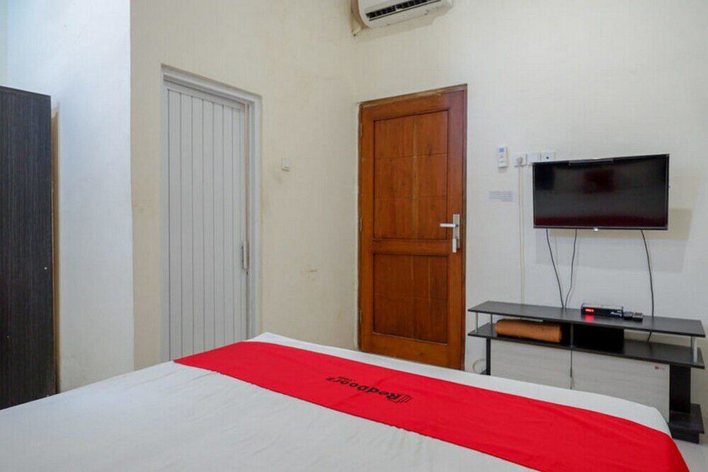 Фото RedDoorz near Hartono Mall Solo