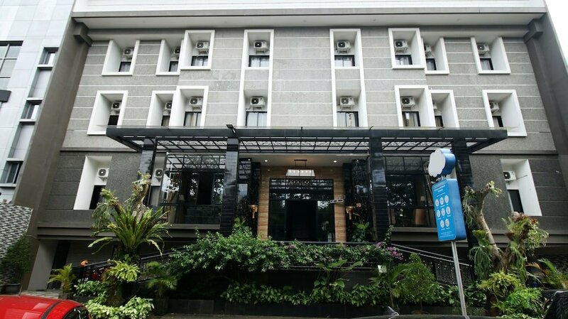 Гостиница Arotel Bsd Serpong