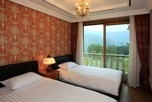 Гостиница Crystal Valley Cc - Golden Village