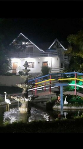 Внешний вид отеля Casa do Papai Pousada в Кампос-ду-Жордану, фото 1