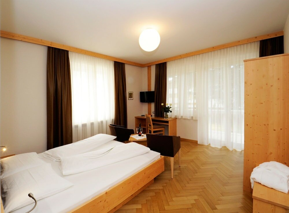 Фото Hotel Jasmin