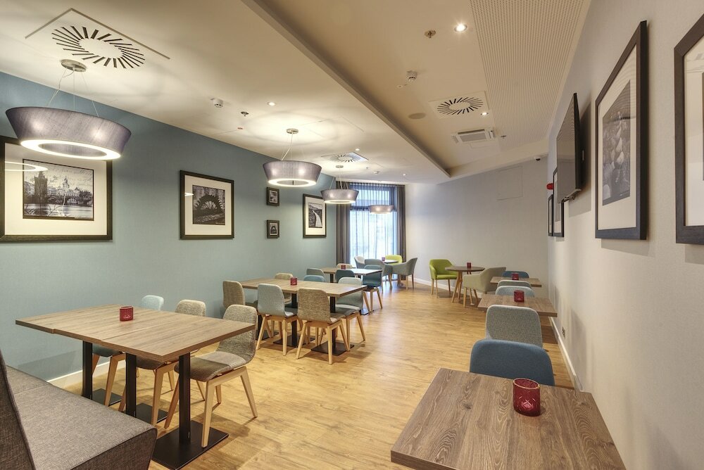 Фото Hampton by Hilton Stuttgart City Centre