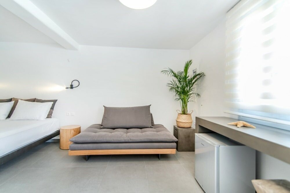 Фото Onar Hotel and Suites