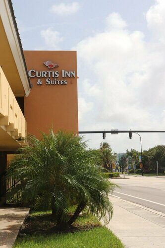 Гостиница Curtis Inn & Suites в Голливуде