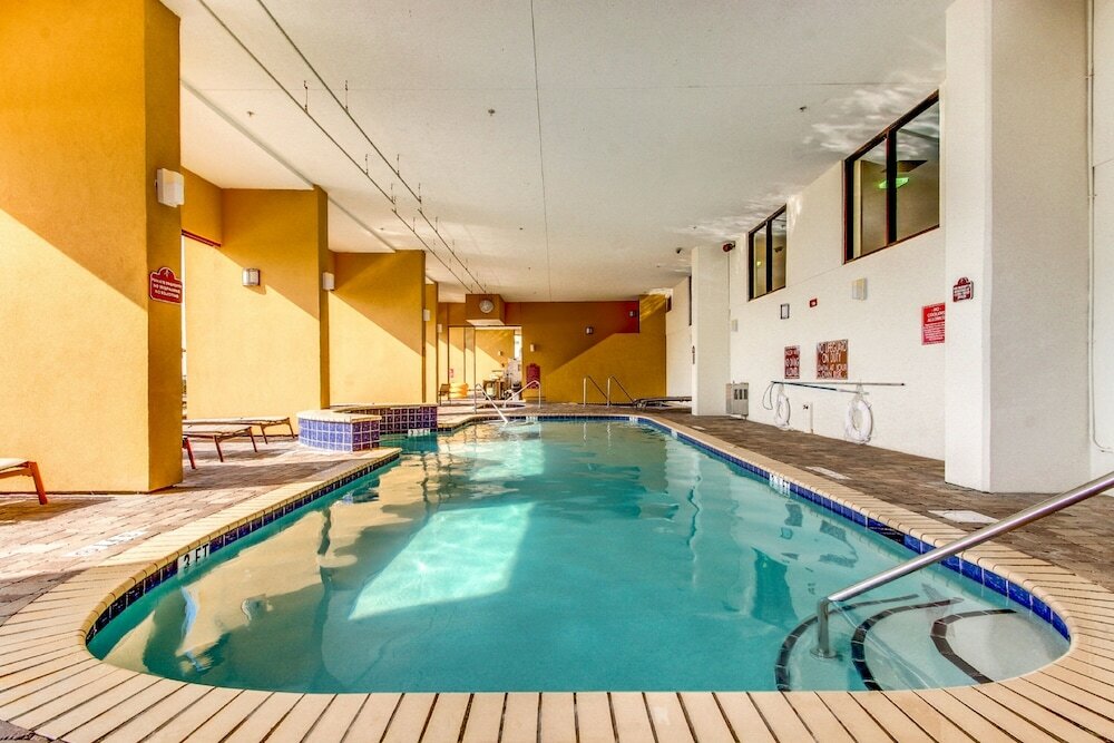 Фото Beachfront Anderson Condos by Hosteeva