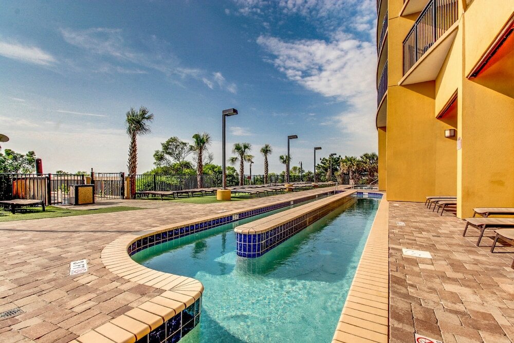 Фото Beachfront Anderson Condos by Hosteeva