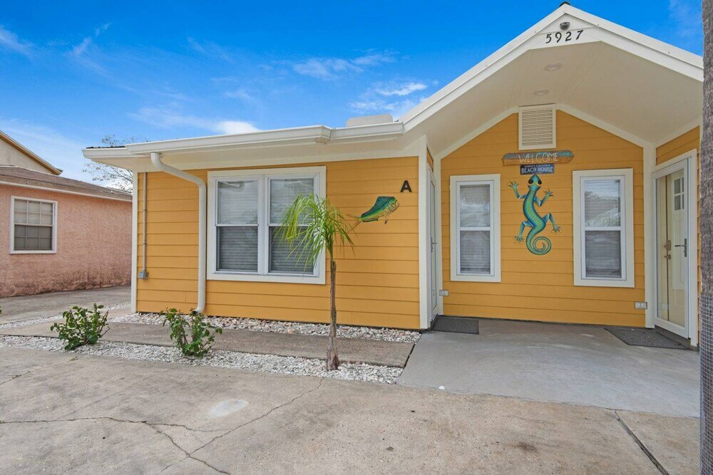 Фото Sunset Escapes B