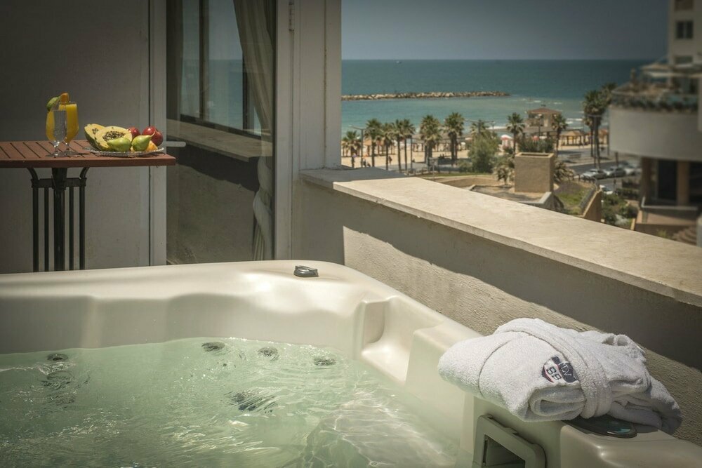 Гостиница Tlv 88 Sea Hotel, Тель‑Авив, фото