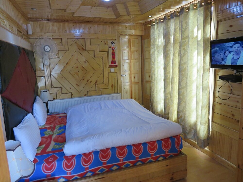 Фото Tih Hotel Nezer Holiday Inn