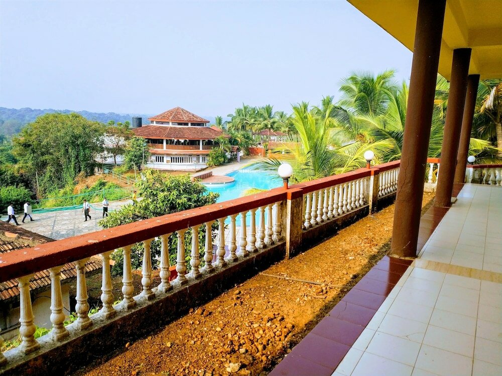 Фото Indismart Woodbourne Resort