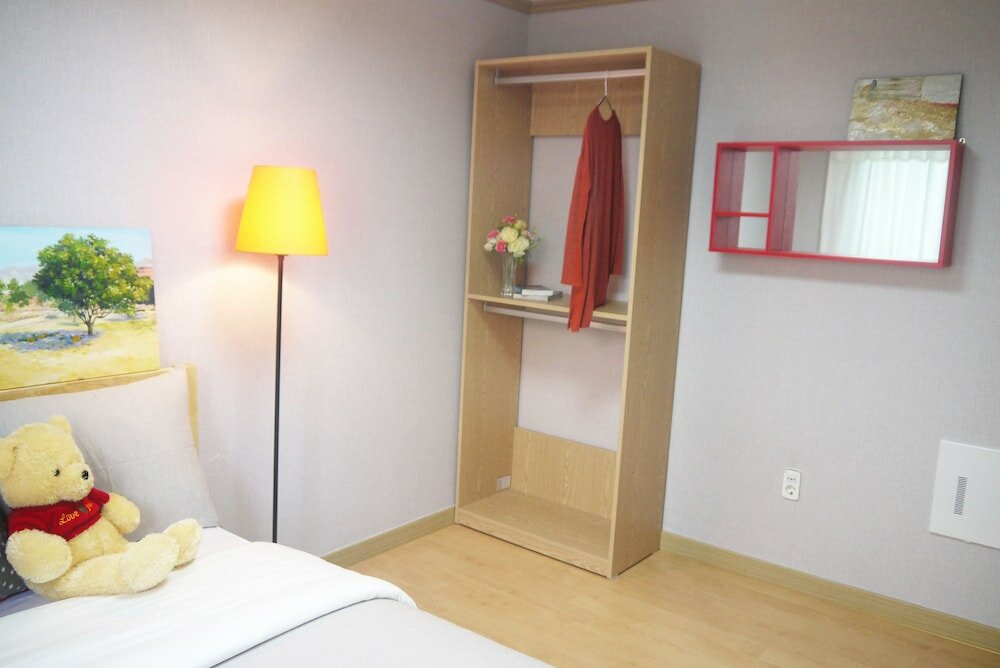 Фото Lee & No Guesthouse