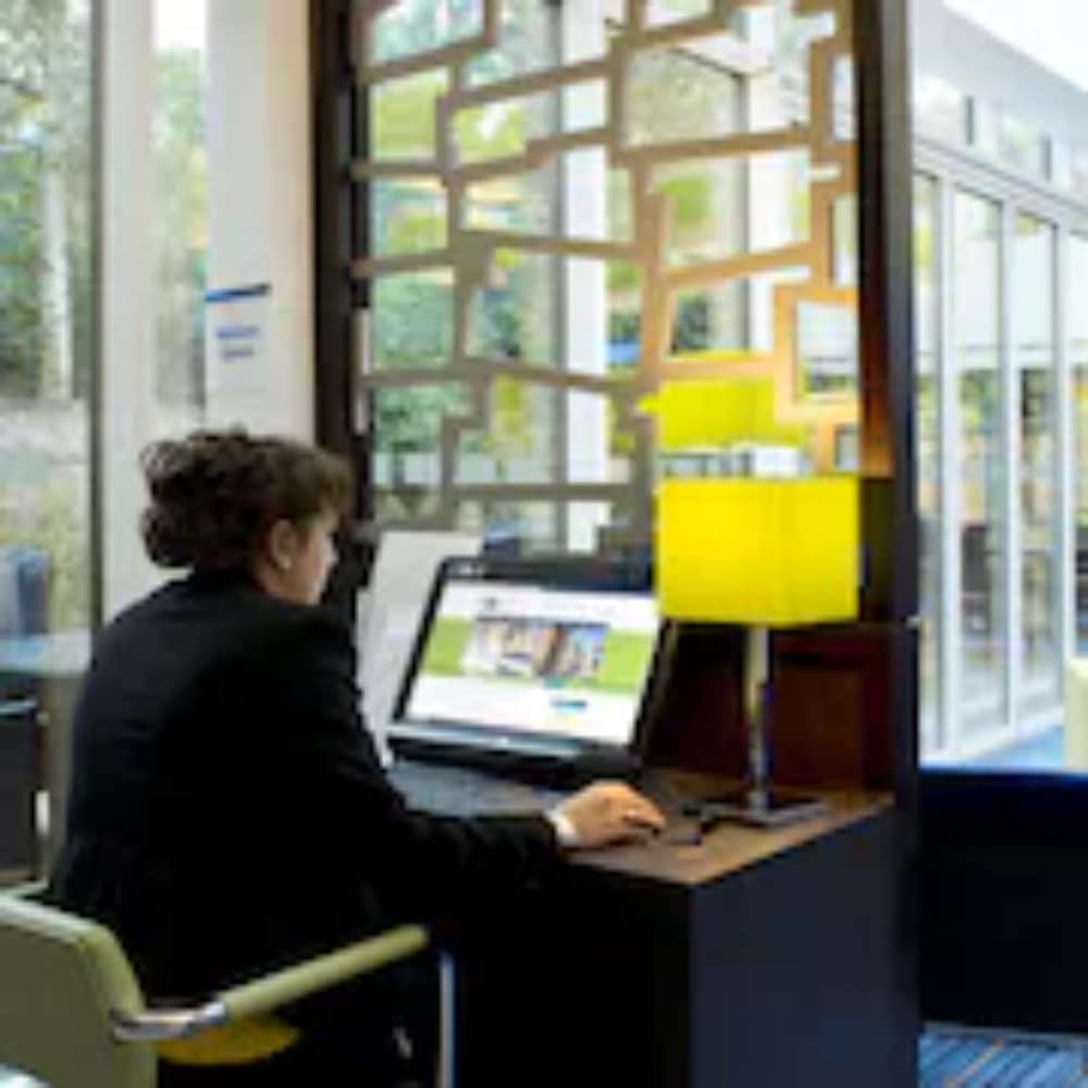 Фото Holiday Inn Express Windsor, an Ihg Hotel