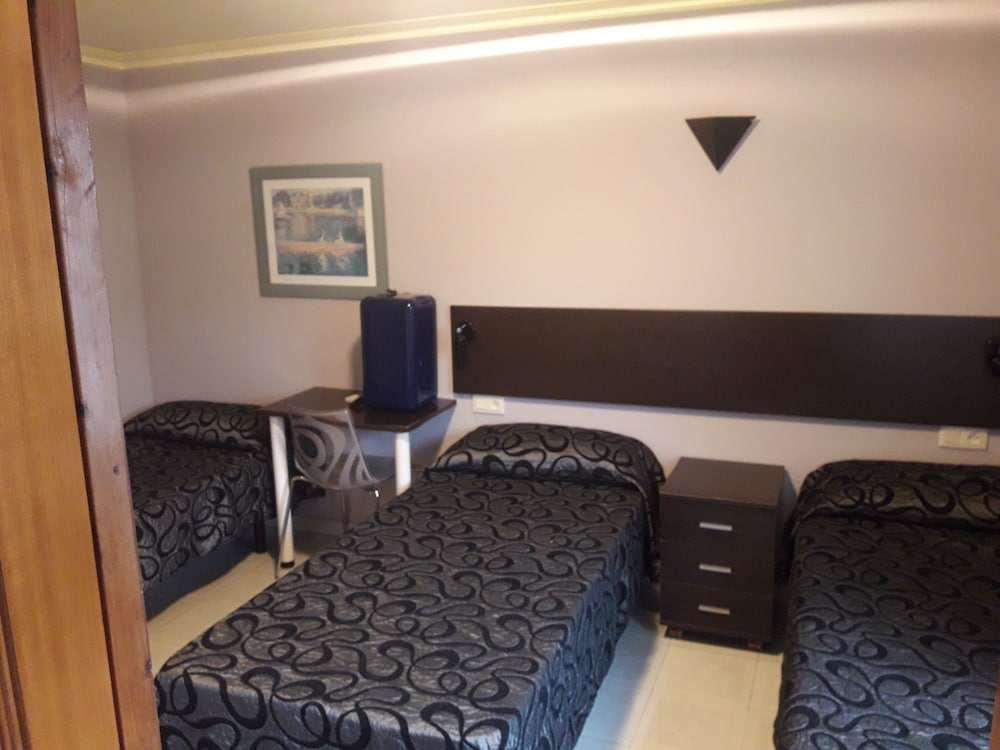 Фото Hotel Oasis