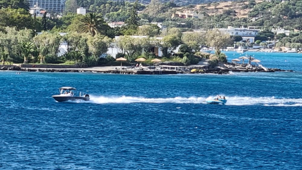 Фото Melas Apartments