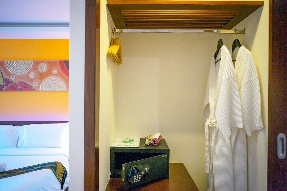 Фото Hotel Mermaid Bangkok