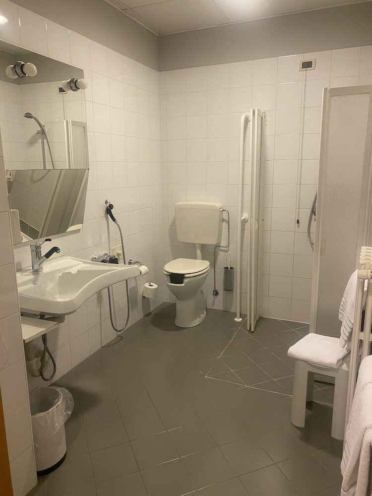 Фото Albergo della Roccia