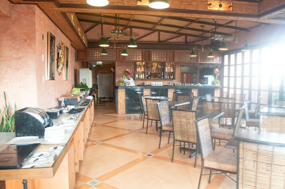 Фото Pearl Lane Hotel