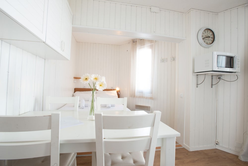 Фото Apartamentos Vaquers Mikka 3000