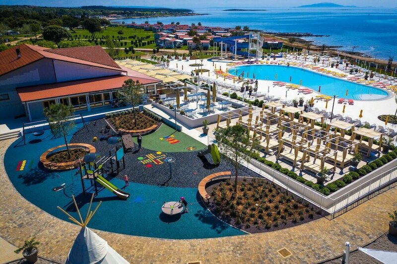 Гостиница Arena Grand Kazela Camping Homes