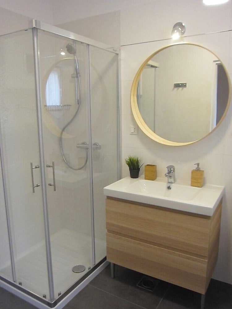 Фото Villa Nina Apartments