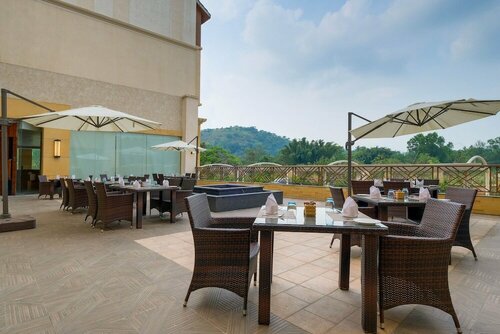 Гостиница The Fern An Ecotel Hotel, Lonavala