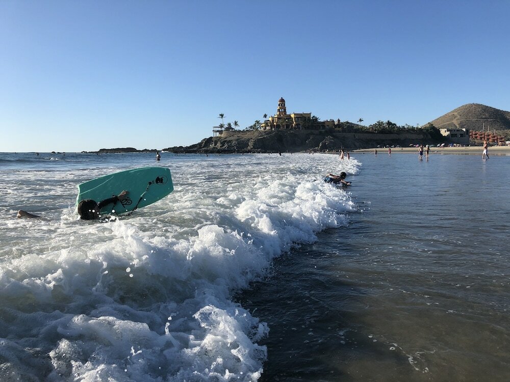 Фото The Freesouls Residences Cerritos Beach