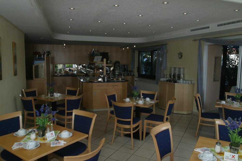 Фото Hotel zur Pfalz